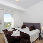4 Laura By Interhome *
