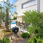 4 Laura By Interhome Apartman *