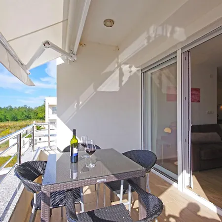 4 Laura By Interhome Daire *