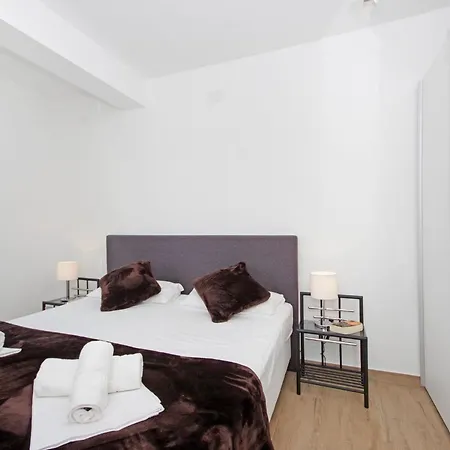 4 Laura By Interhome