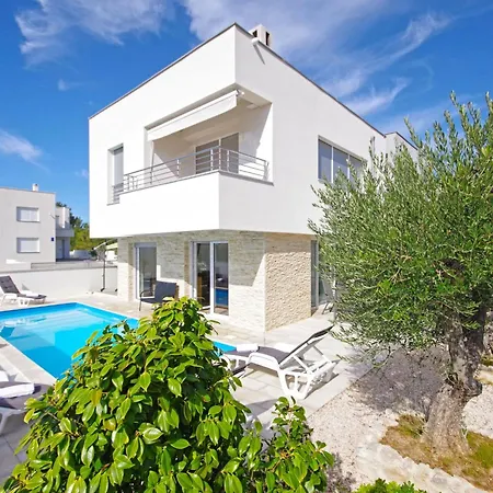 4 Laura By Interhome Privlaka (Zadar)