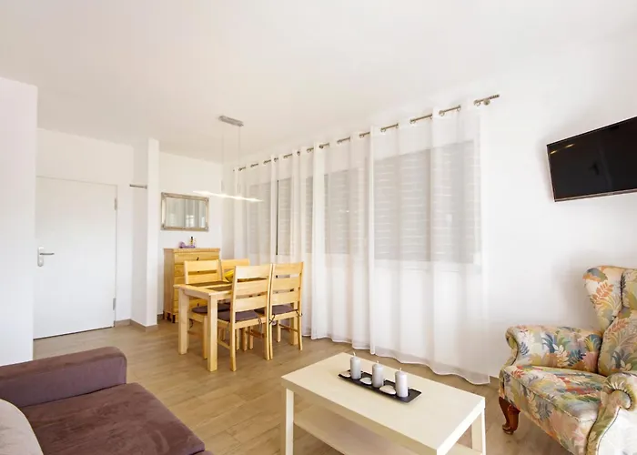 4 Laura By Interhome Privlaka (Zadar)