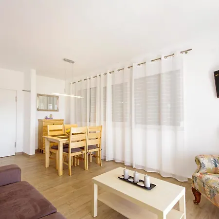 4 Laura By Interhome Privlaka (Zadar)