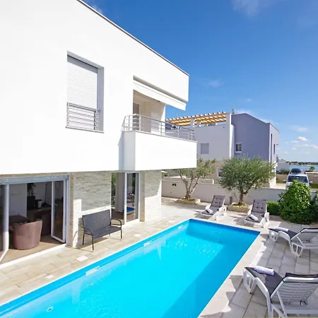 4 Laura By Interhome *