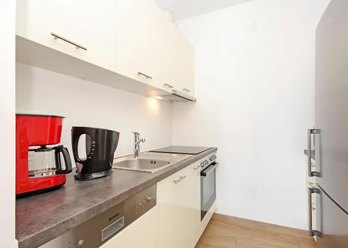 4 Laura By Interhome Apartman *