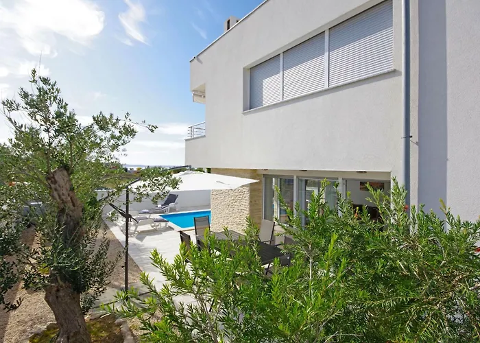 Apartman 4 Laura By Interhome Privlaka