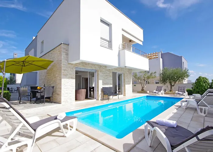 Apartman 4 Laura By Interhome